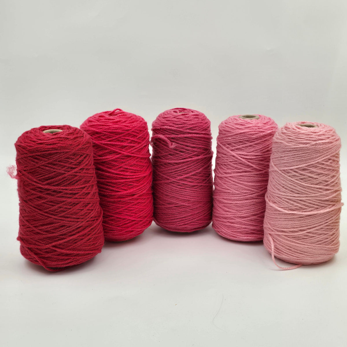 EFFY 100% Acrylic Rug Yarn Bundles